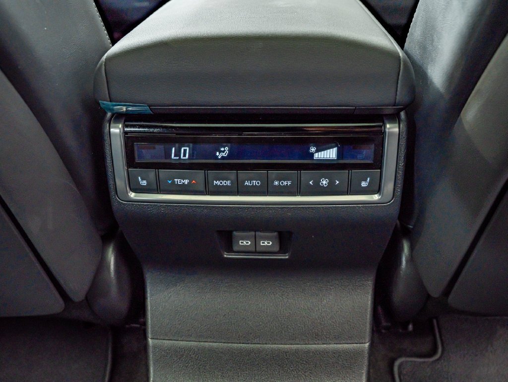 Used 2024 Silver Lexus 550 Luxury+ image 37