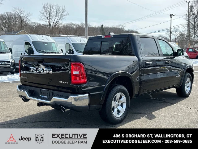 New 2026 Diamond Black Crystal Pearl-Coat Exterior Paint RAM Big Horn/Lone Star image 4