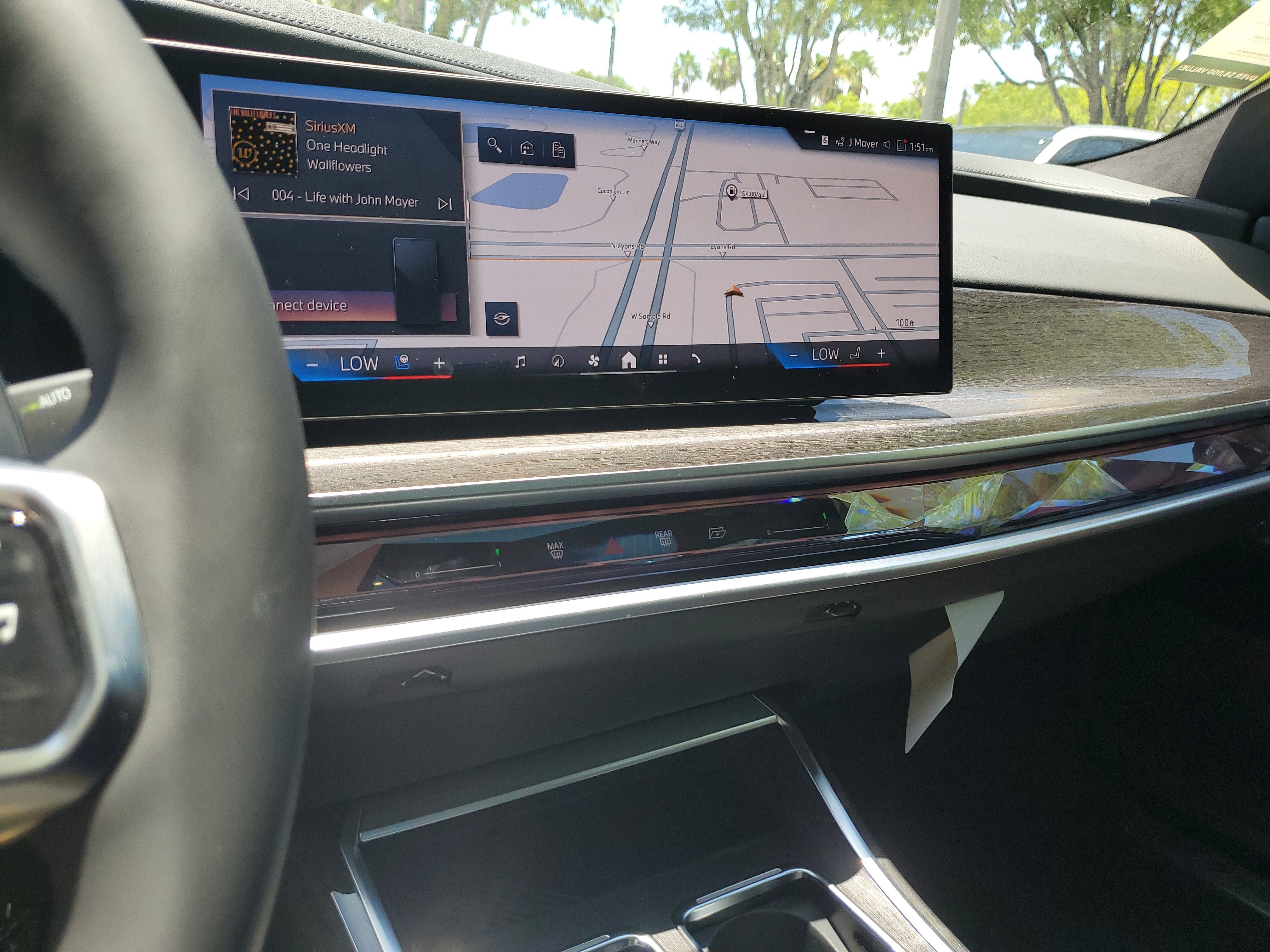 New 2026 Mineral White Metallic BMW 760i xDrive image 25