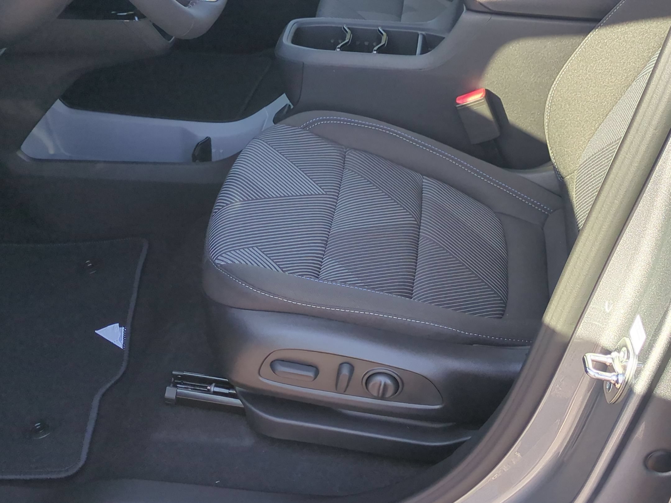 2027 Chevrolet Bolt LT - Photo 12