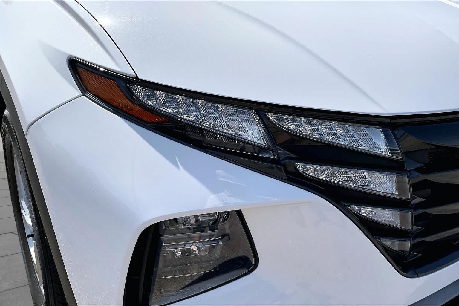 Used 2024 White Pearl Hyundai SEL image 26