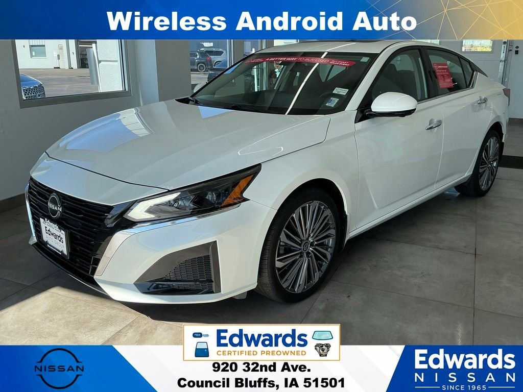 Used 2023 White Nissan 2.5 SL image 5