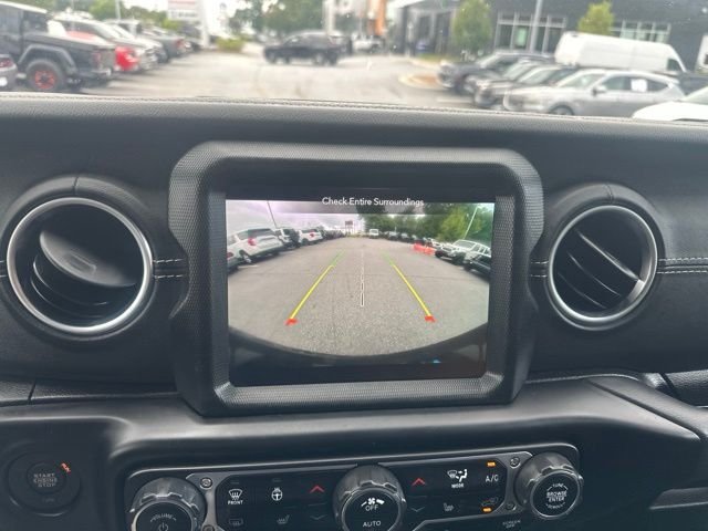 Used 2023  Jeep Sahara 4xe image 27