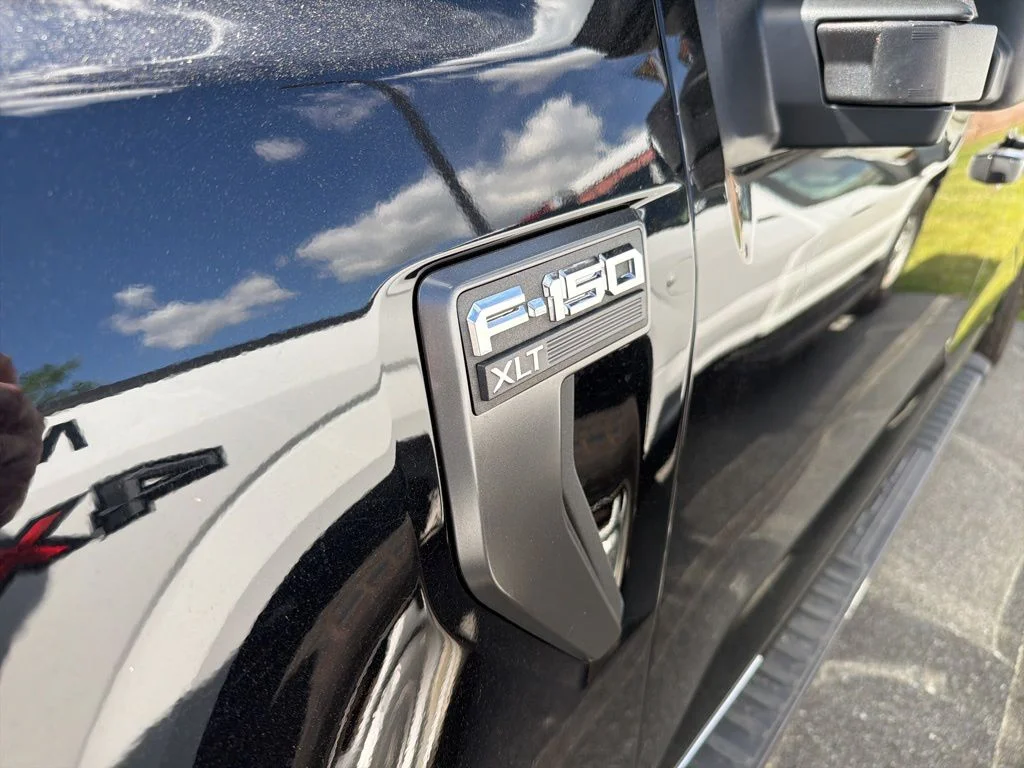 Used 2023 Black Ford XLT image 5