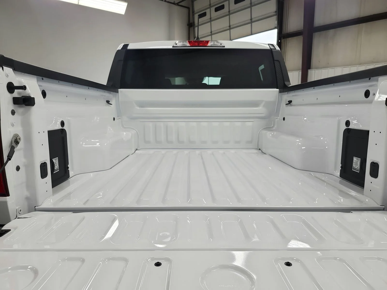 New 2026 Oxford White Ford XL image 40