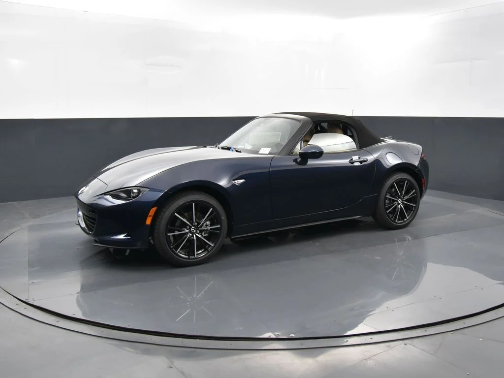 2025 Mazda MX-5 Miata Grand Touring's photo