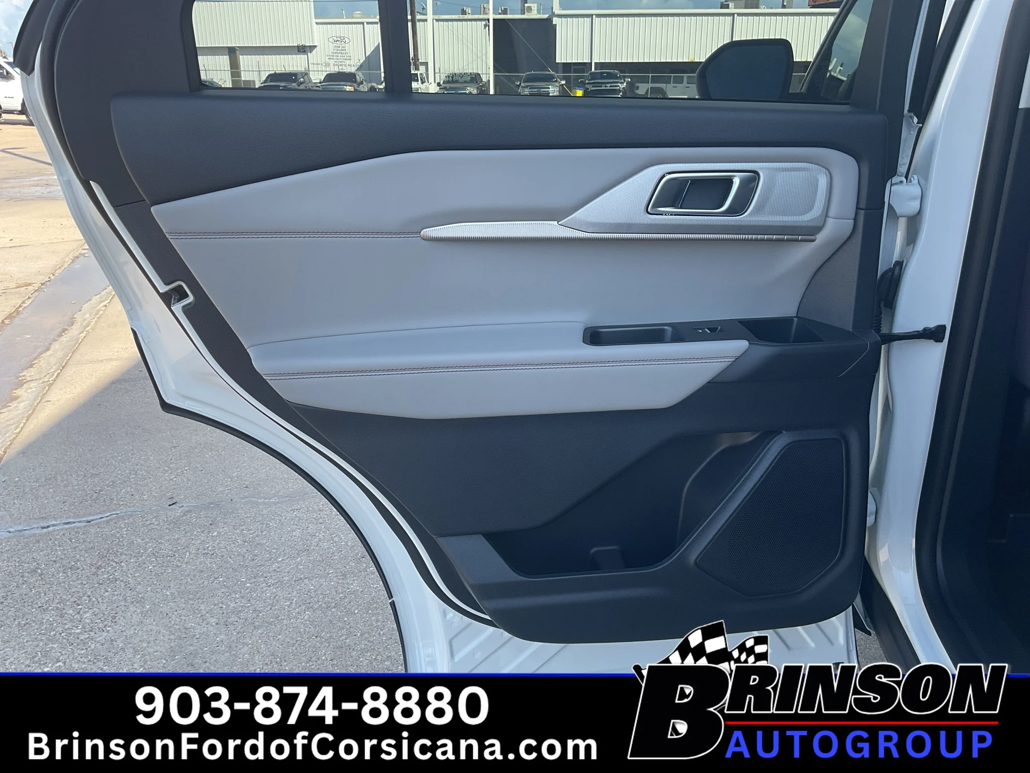 New 2026 Star White Metallic Tri-Coat Ford Active image 7