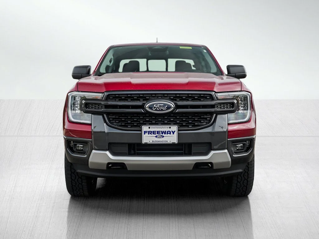 New 2026 Ruby Red Metallic Tinted Clearcoat Ford XLT image 2
