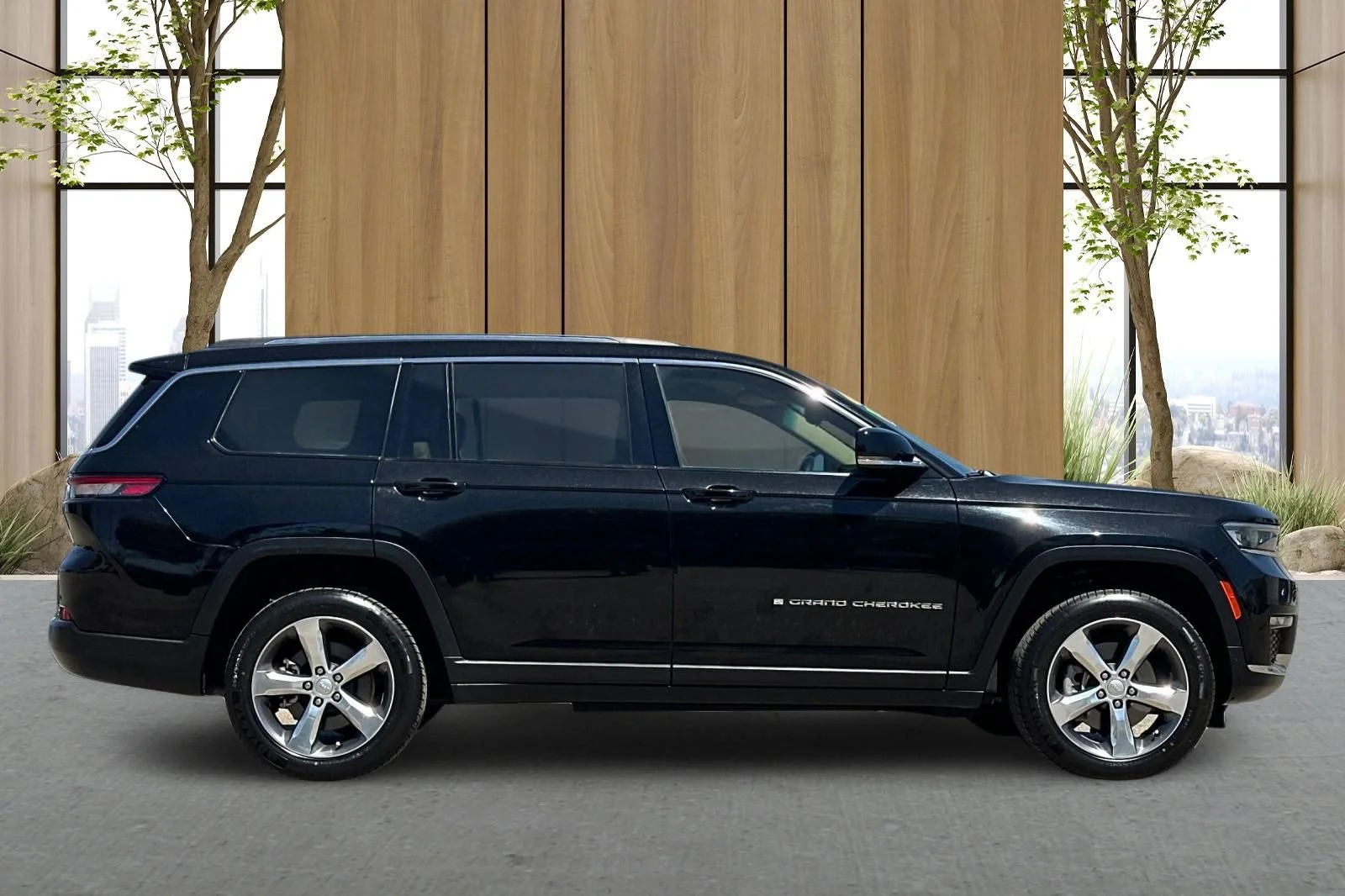 Used 2021 Black Jeep Limited image 3