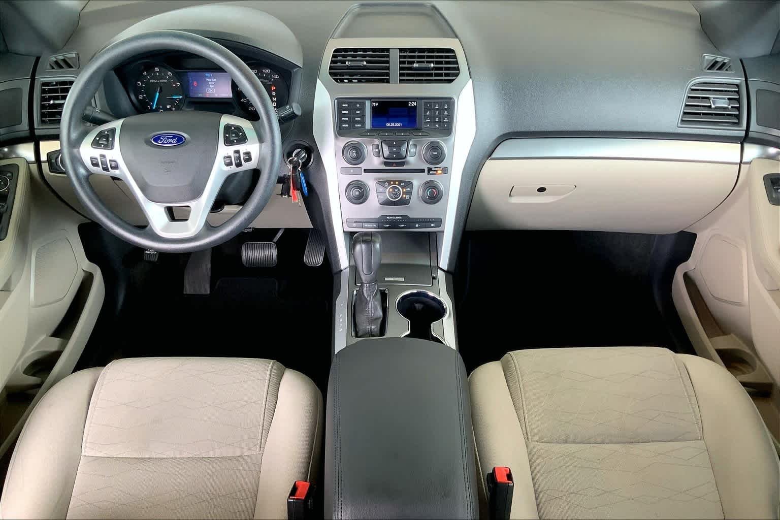 Used 2015 Deep Impact Blue Metallic Ford Base image 16