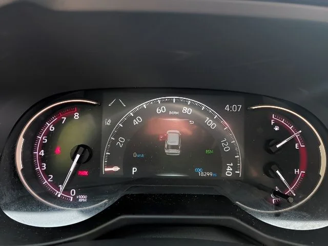 Used 2023 Black Toyota XLE image 17