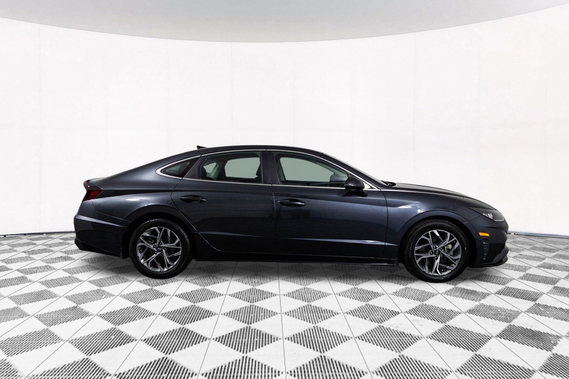 2022 HYUNDAI SONATA - Image 16