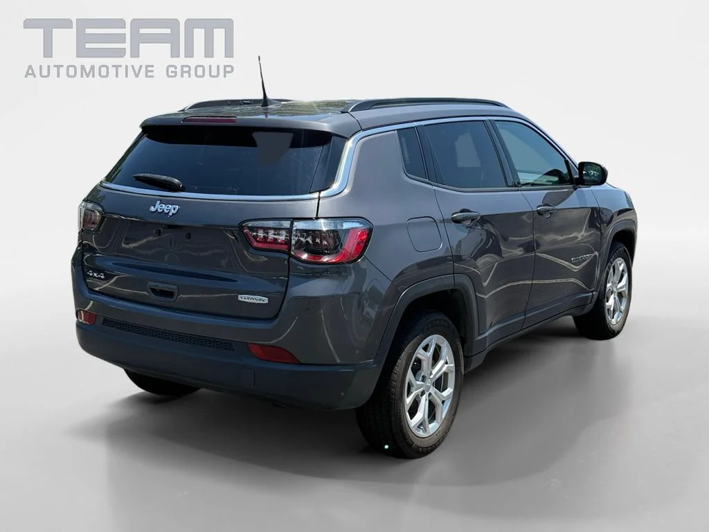Used 2024 Gray Jeep Latitude image 7