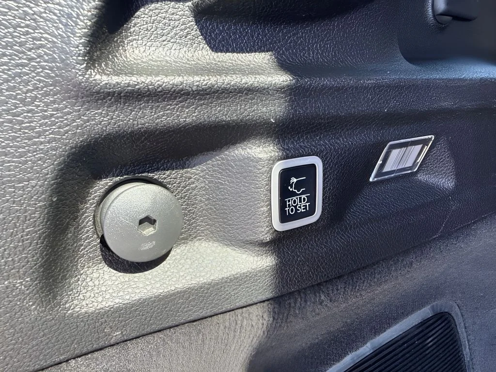 Used 2025 Black Jeep Summit image 26
