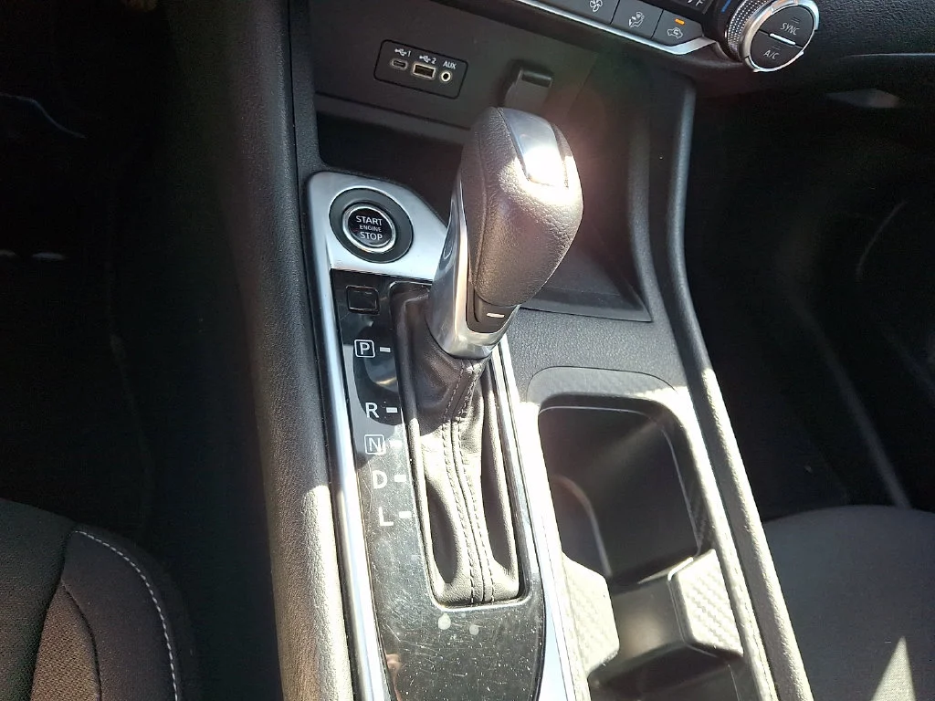 Used 2021 Silver Nissan SV image 22