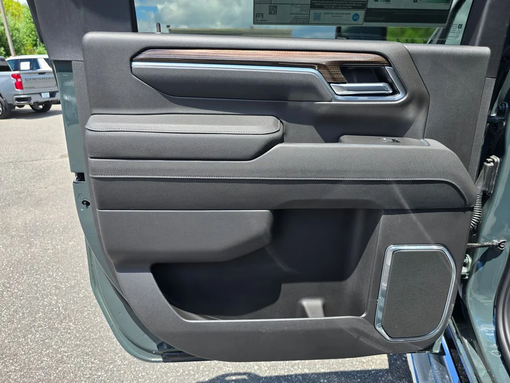 New 2026 Gray Chevrolet LT image 38