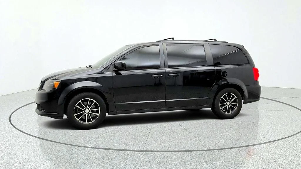 Used 2018 Black Onyx Crystal Pearlcoat Dodge GT Wagon image 8