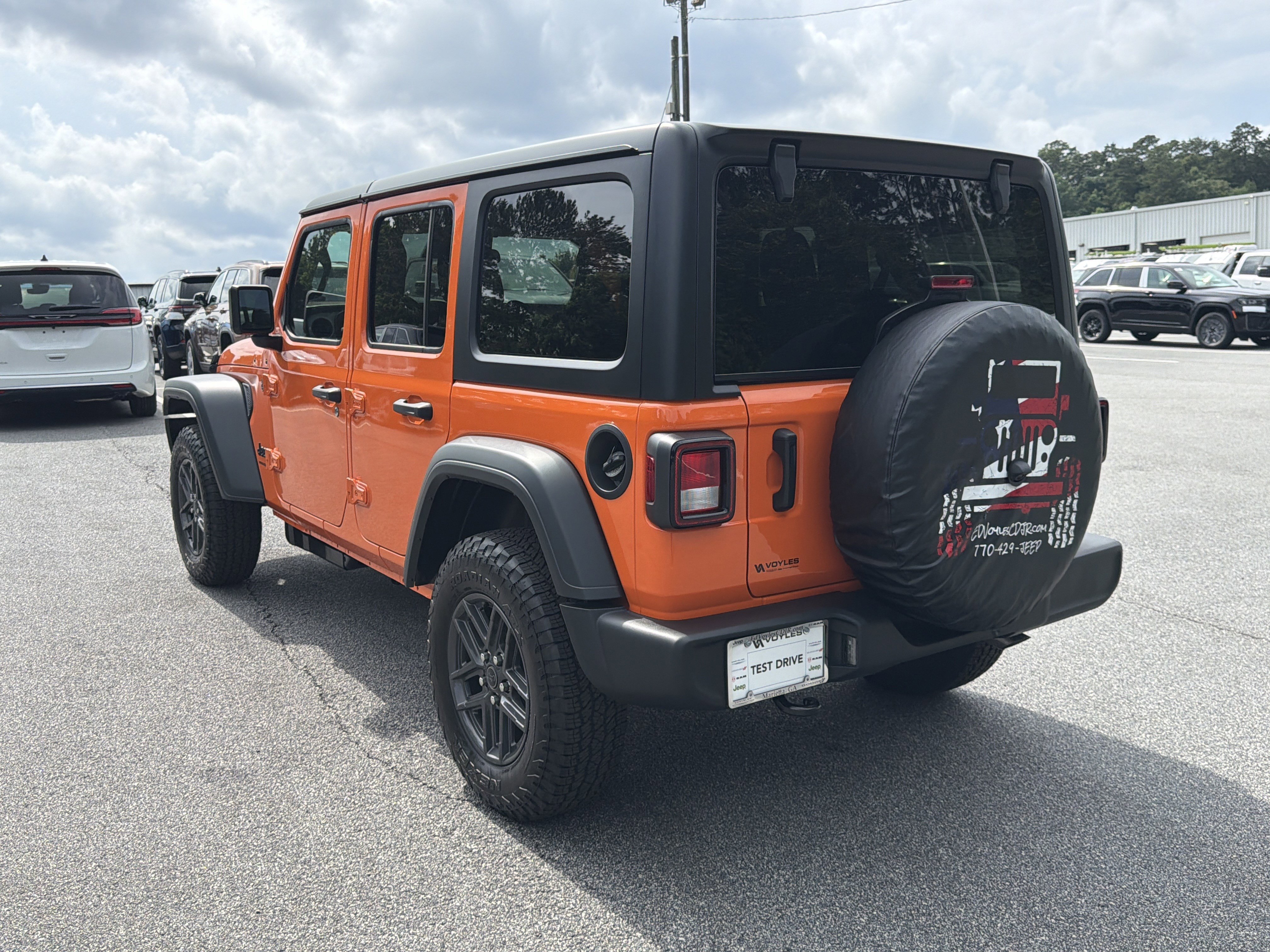 New 2026 Joose Exterior Paint Jeep Sport S image 6