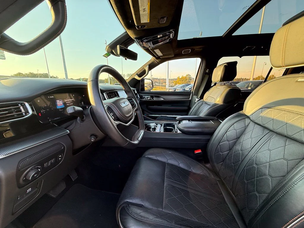 Used 2023 Black Jeep Series III image 20