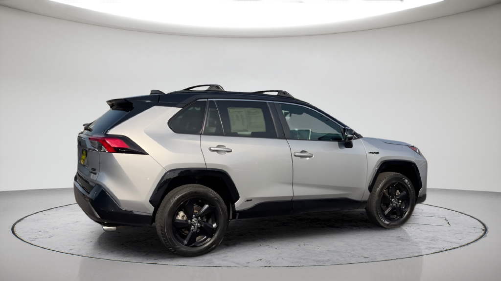 Used 2021 Silver Sky Metallic Toyota XSE image 6