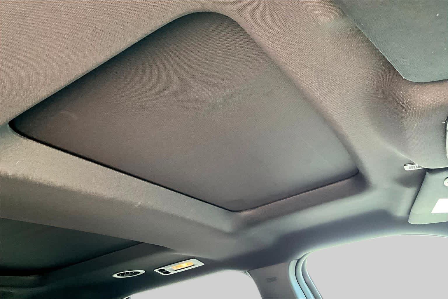 Used 2017 Magnetic Metallic Ford Platinum image 13