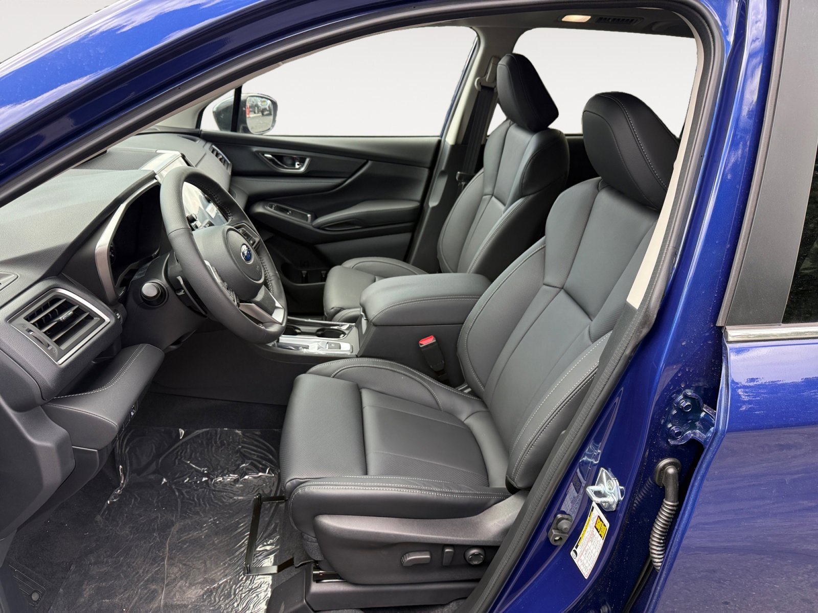 New 2026 SAPPHIRE BLUE PEARL Subaru Limited 7-Passenger image 10