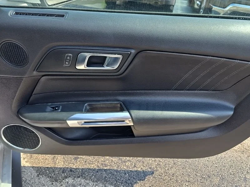 Used 2019 Silver Ford GT Premium image 29