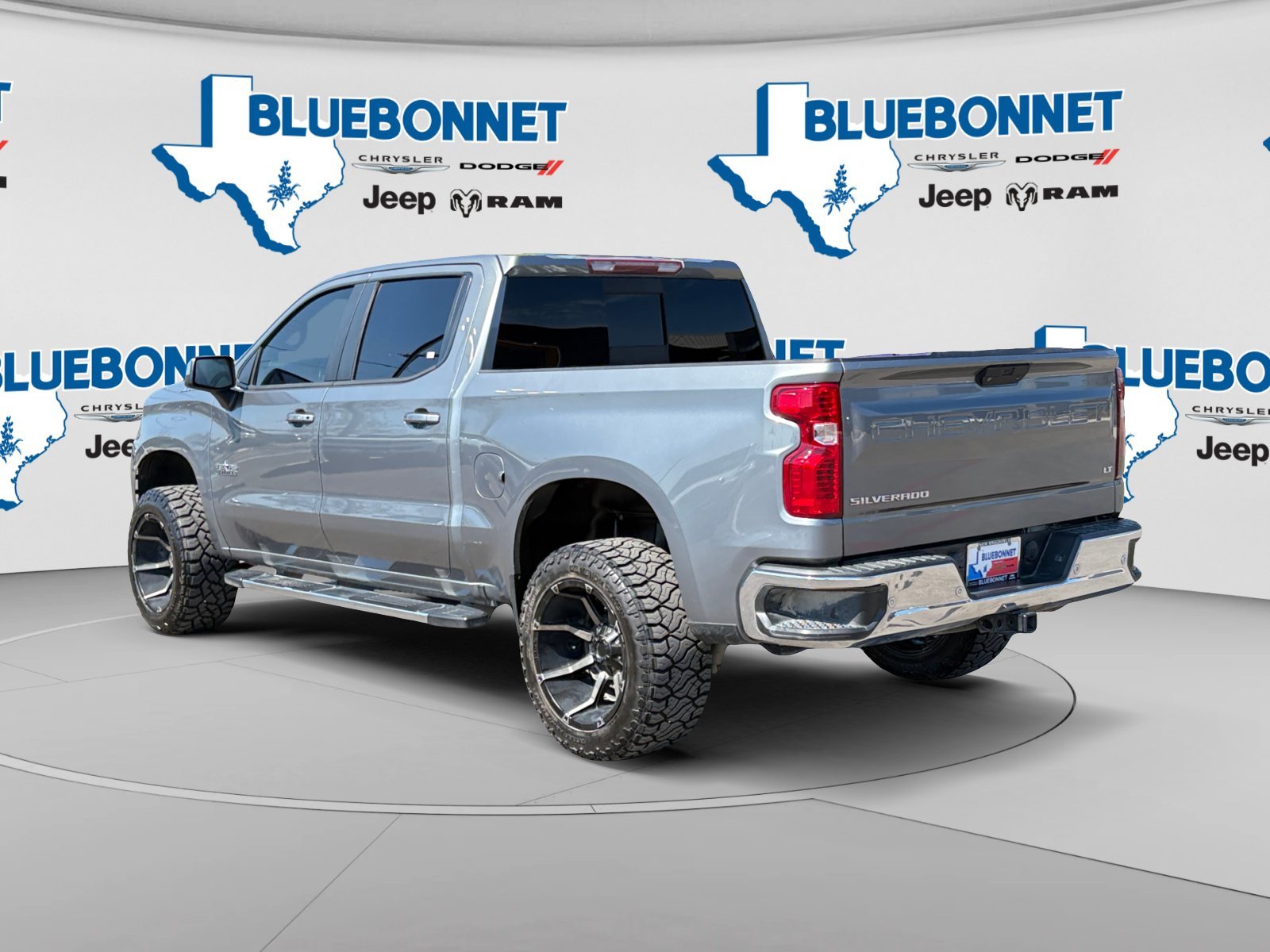 Used 2020 Satin Steel Metallic Chevrolet LT image 7