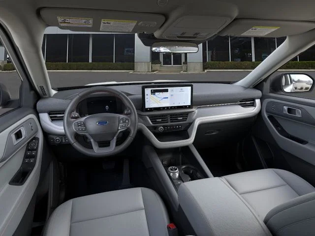 New 2026 Star White Metallic Tri-Coat Ford Active image 9