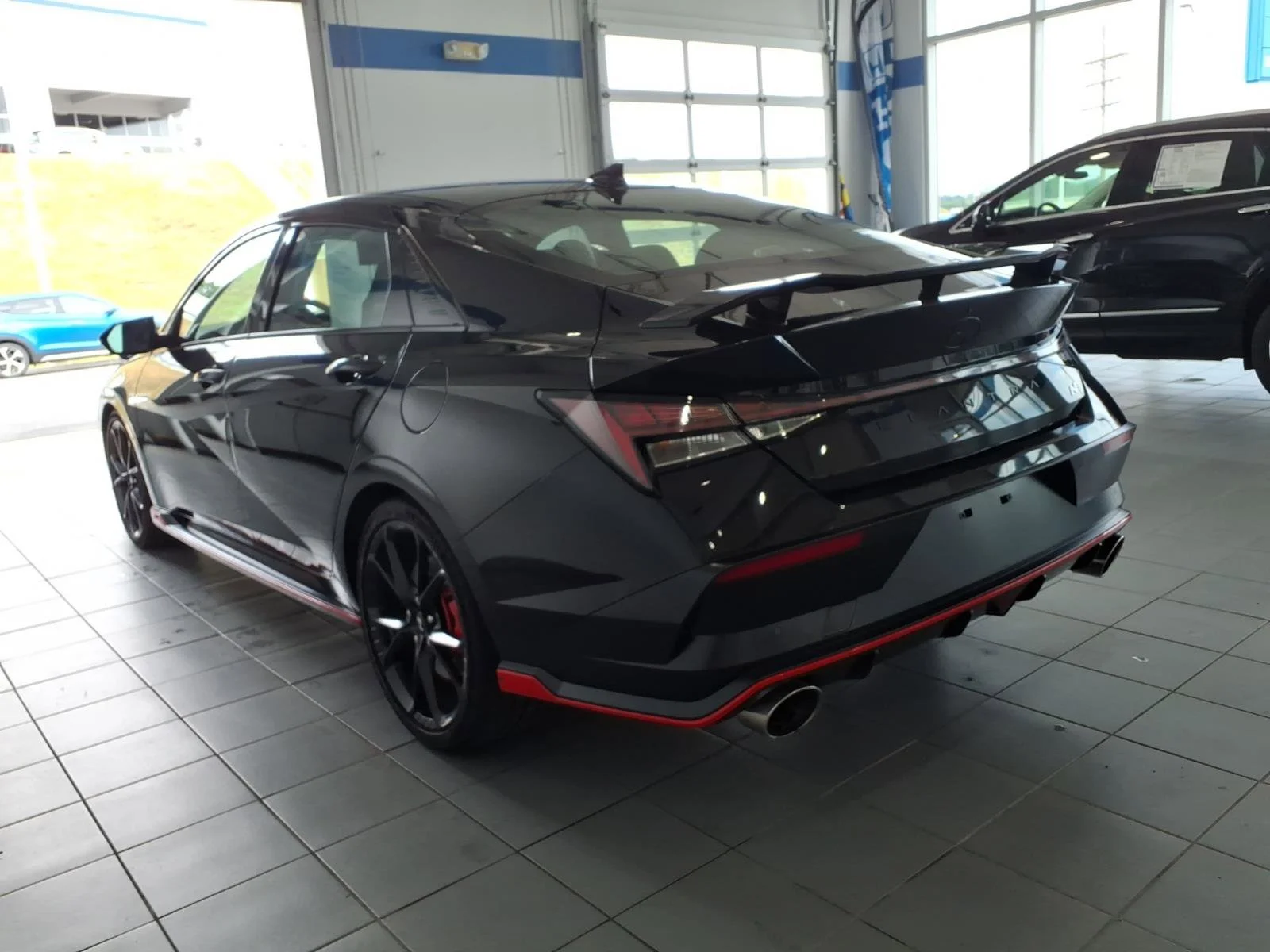Used 2025 Abyss Black Hyundai Base image 7