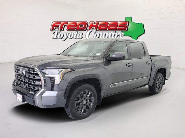 2026 Toyota Tundra 4WD Platinum