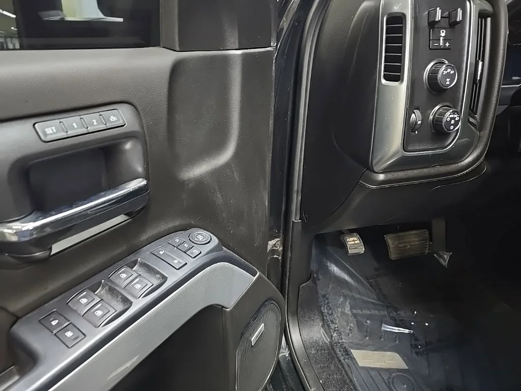 Used 2019 Black Chevrolet LTZ image 28