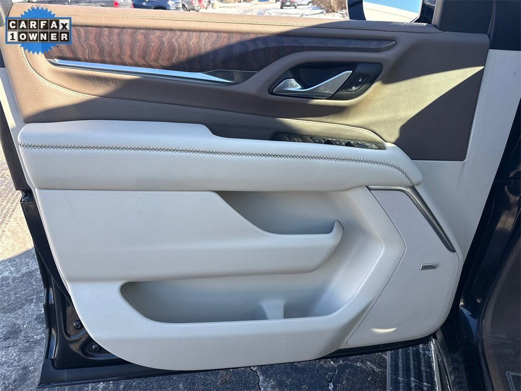 2022 GMC YUKON - Image 12