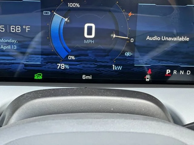 New 2027 Summit White Chevrolet LT image 25