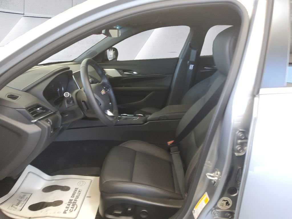Used 2026 Silver Cadillac Luxury image 7