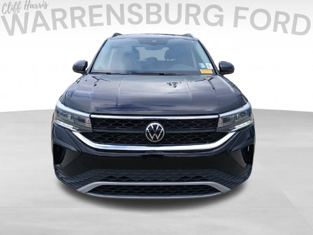 Used 2024 Black Volkswagen 1.5T SE image 8