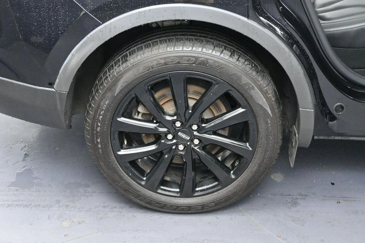 Used 2022 Infinite Black Lincoln Reserve image 33
