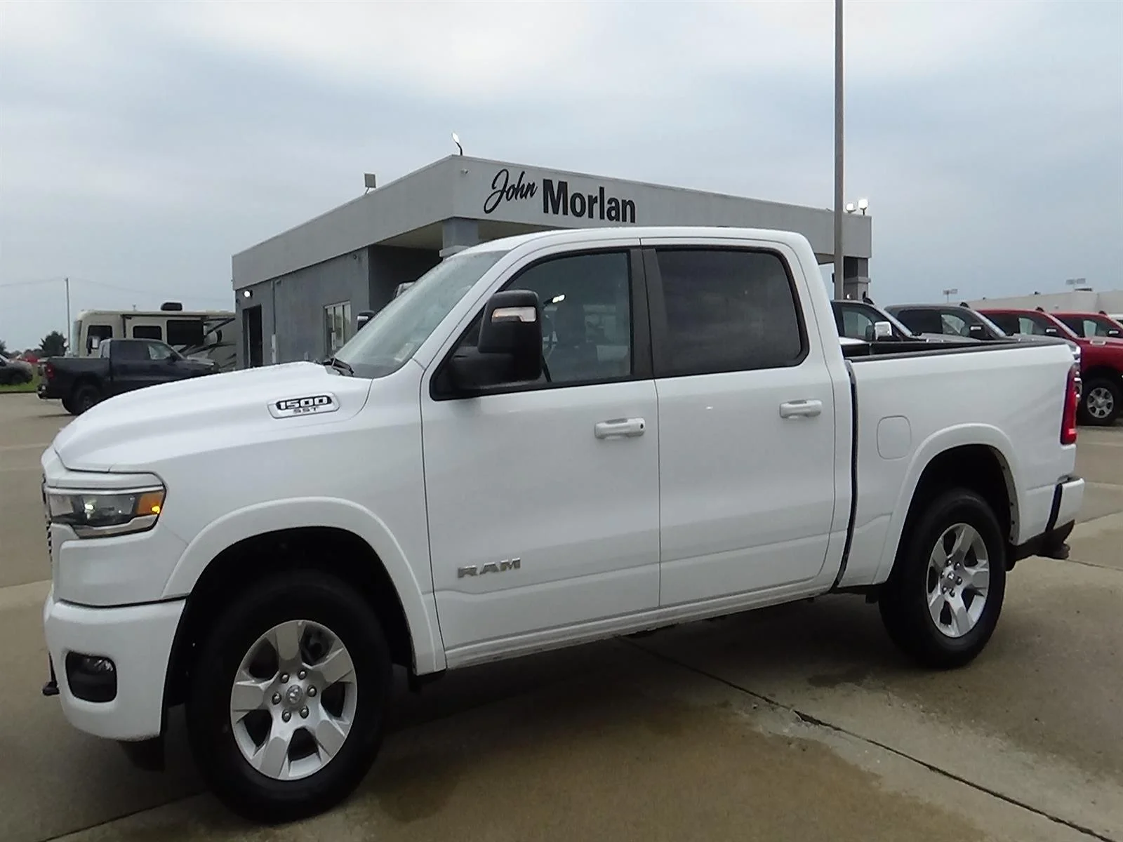 Used 2025 Bright White Clear Coat (pw7) RAM Big Horn image 1
