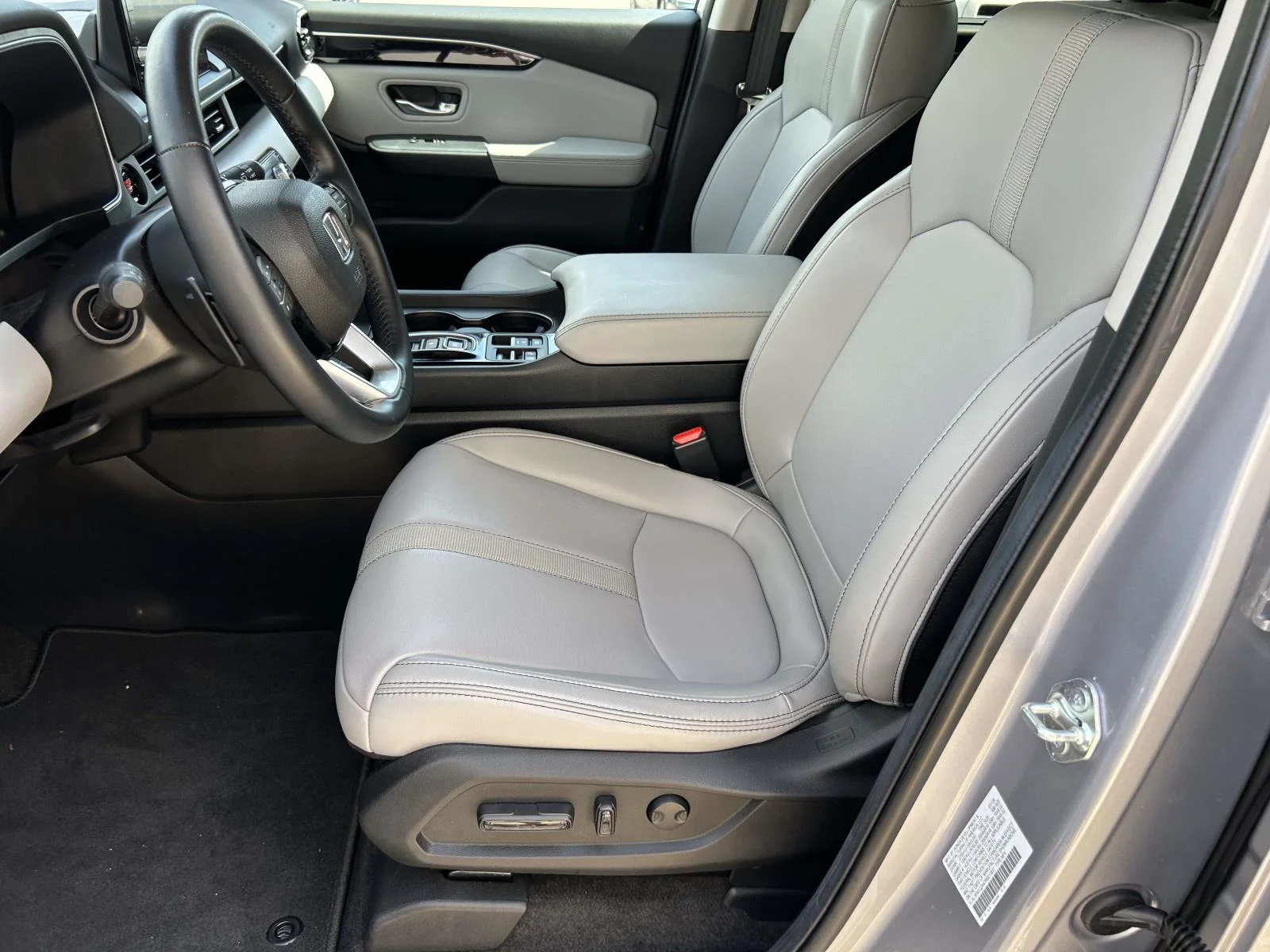 2024 Honda Pilot EX-L - Photo 10