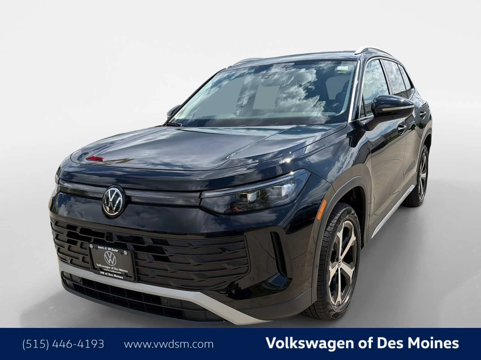 2026 Volkswagen Tiguan 2.0T SE 4Motion's photo