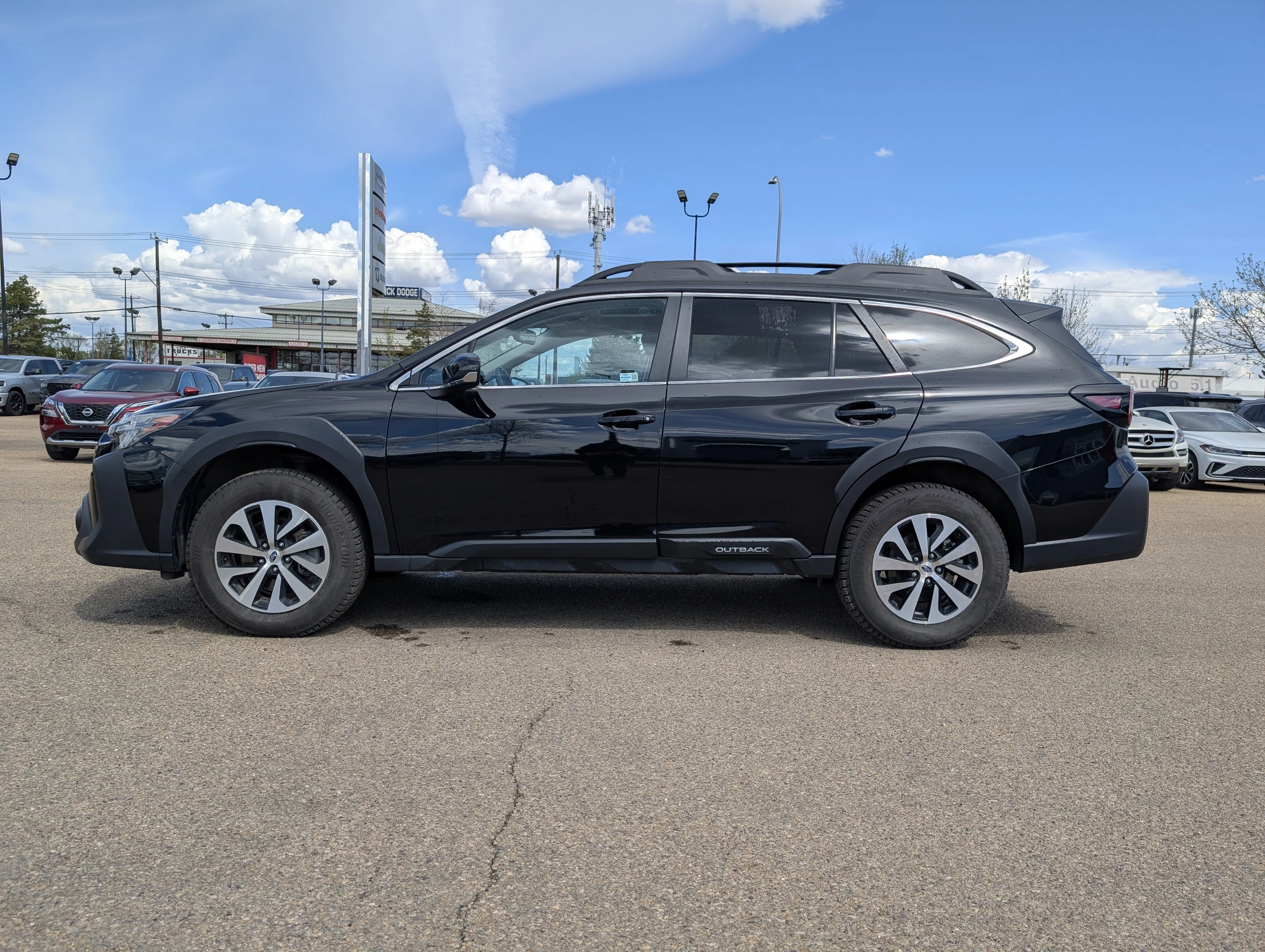 Used 2024 Autumn Green Metallic Subaru Touring image 3
