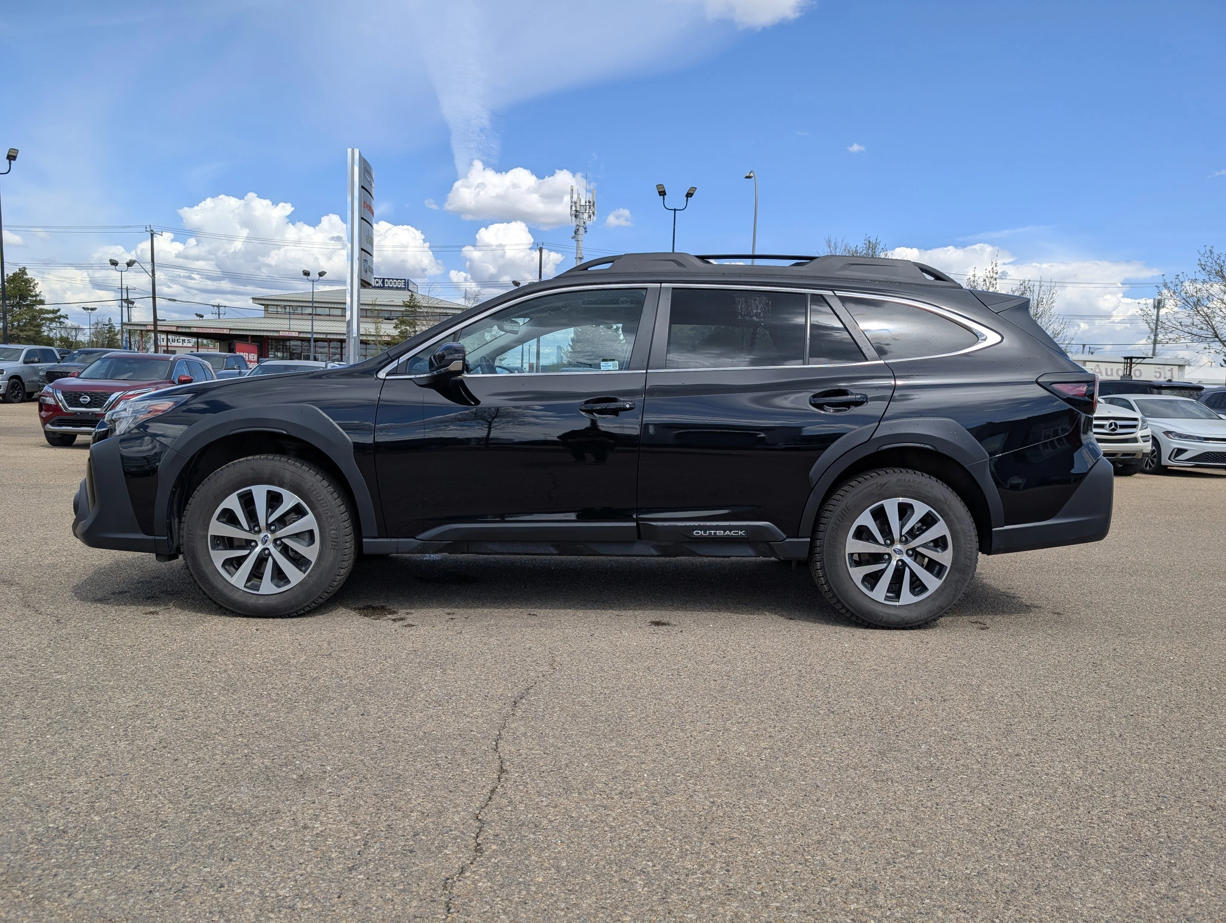 Used 2024 Autumn Green Metallic Subaru Touring image 3