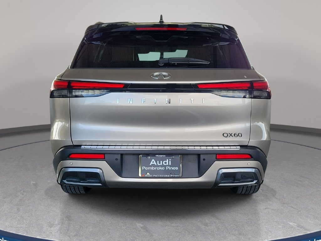 Used 2023 Warm Titanium/Black Obsidian INFINITI Autograph image 7