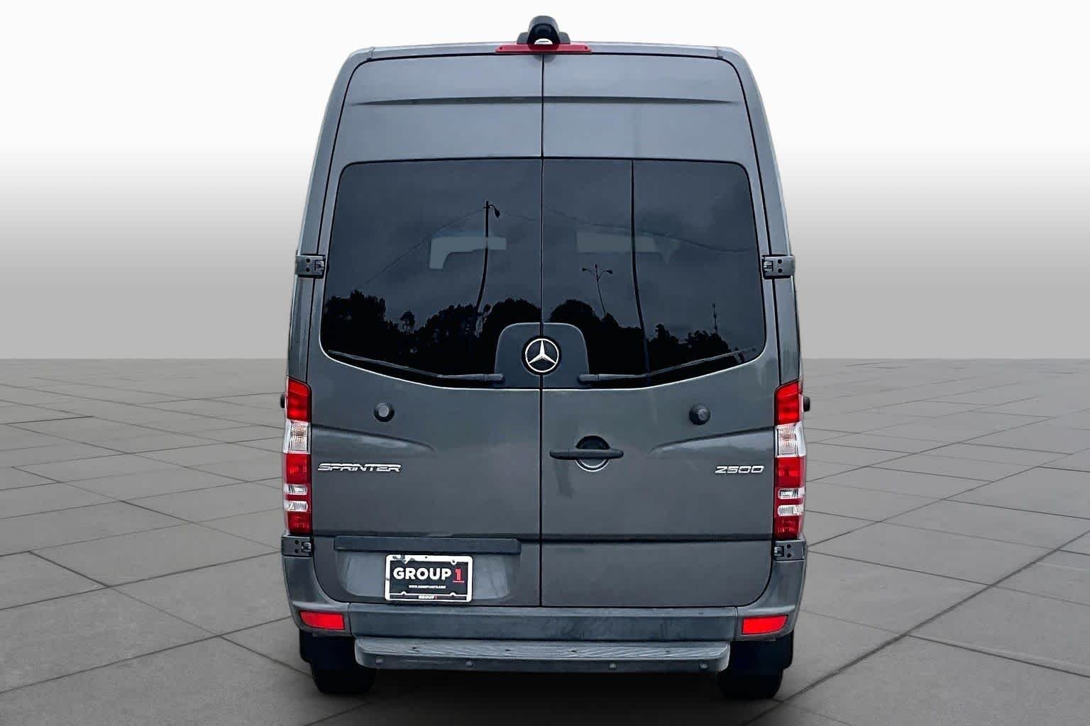 Used 2018 Graphite Gray Metallic Mercedes-Benz  image 5