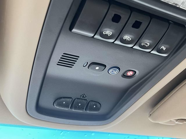 Used 2006 Sandstone Metallic Buick CXL image 30
