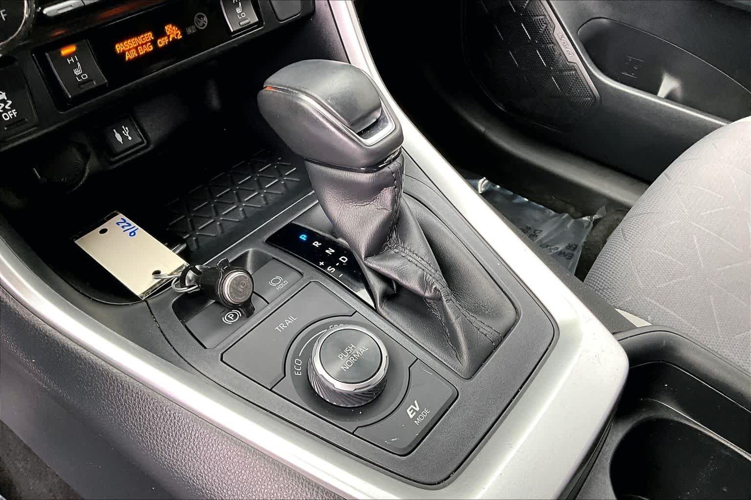 Used 2019 Blue Flame Toyota Hybrid XLE image 16