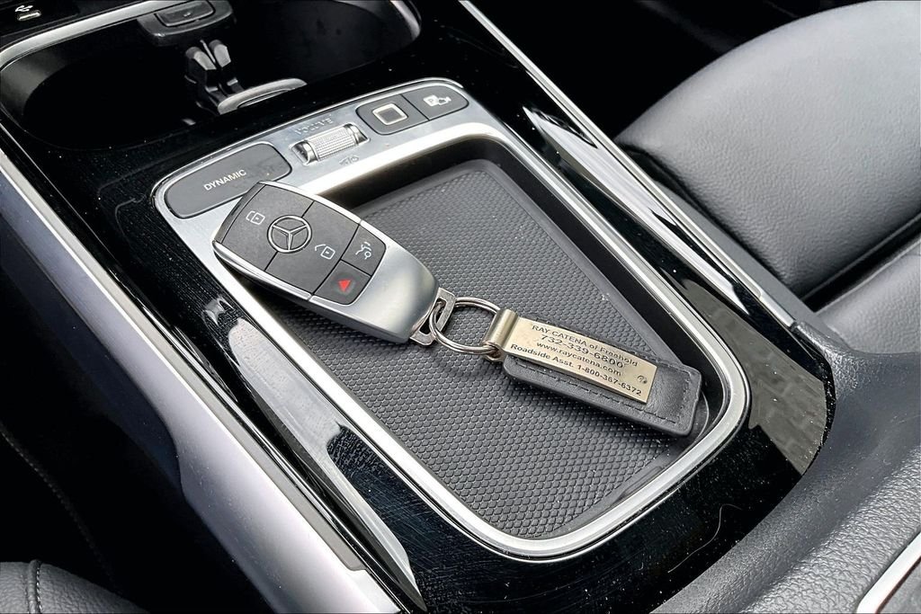 Used 2026 Gray Mercedes-Benz GLB 250 image 10