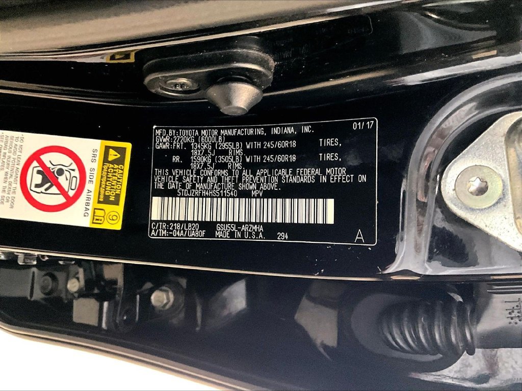 Used 2017 Black Toyota XLE image 37