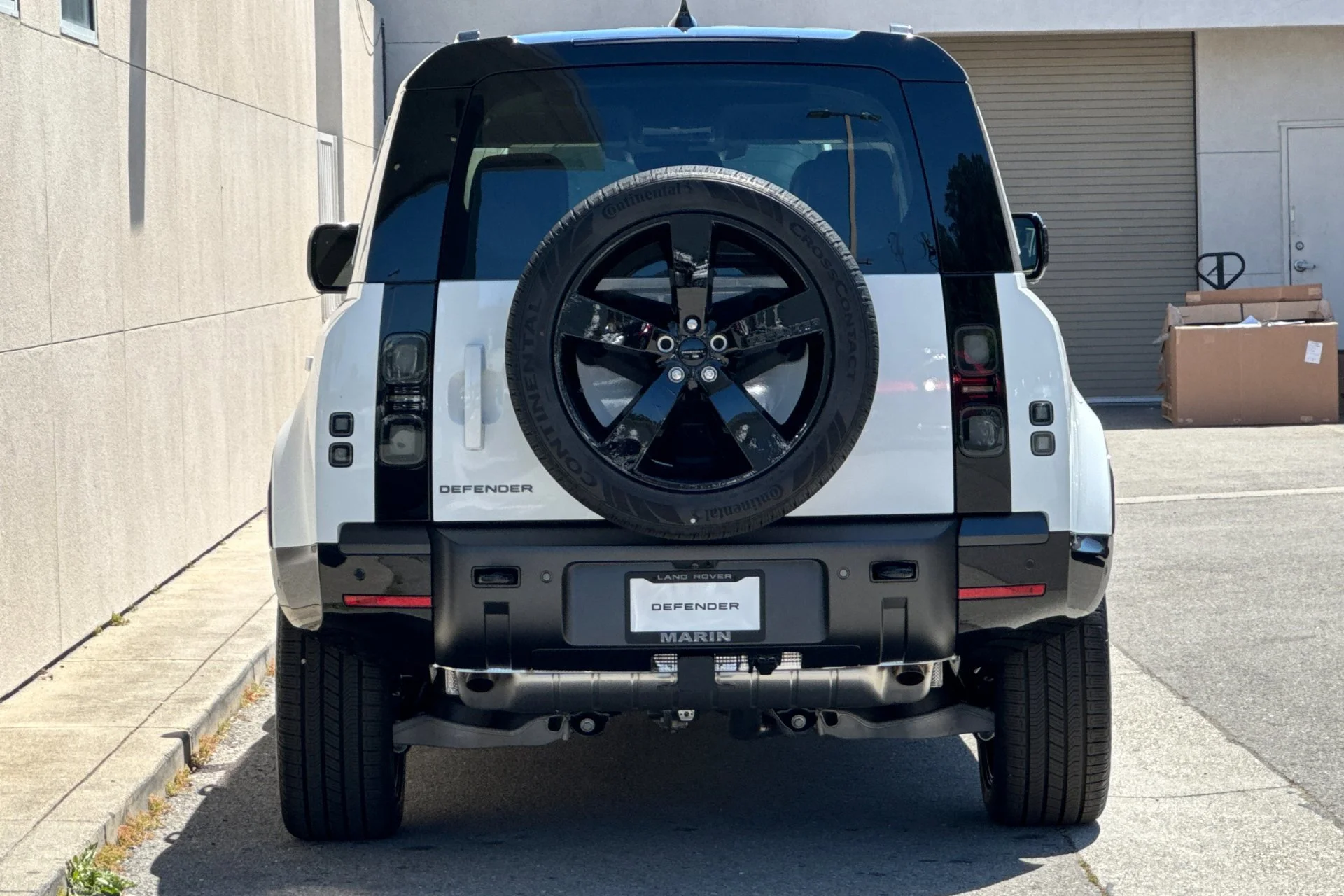 New 2026 FUJI WHITE Land Rover X-Dynamic SE image 7