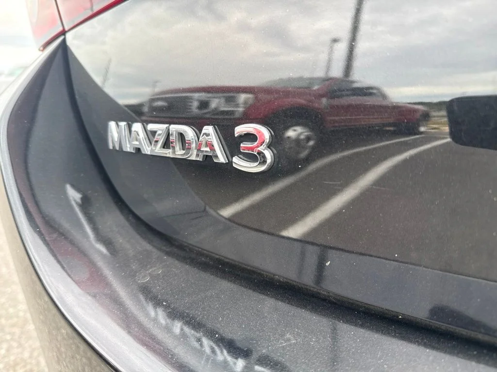 Used 2019 Black Mazda Preferred image 12